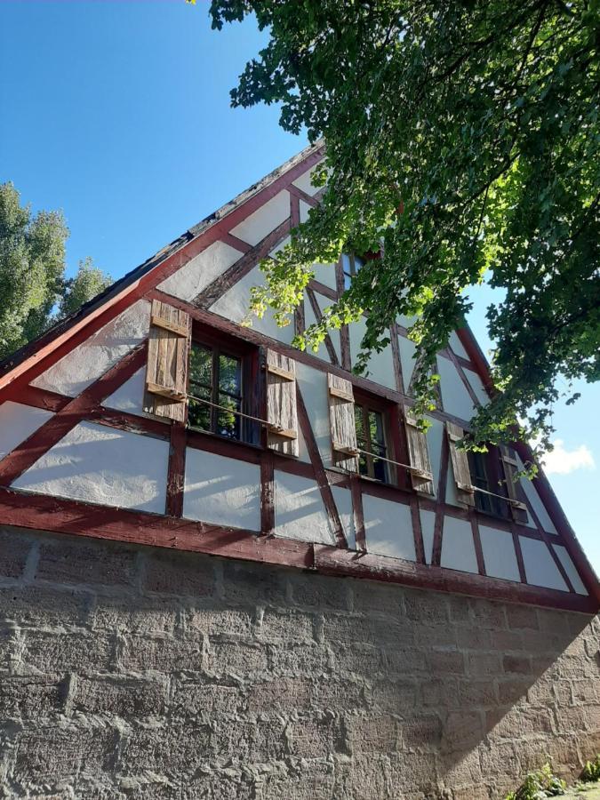Ferienwohnung Kunst Und Kulturschuppen Hasenmuehle Kammerstein Bagian luar foto