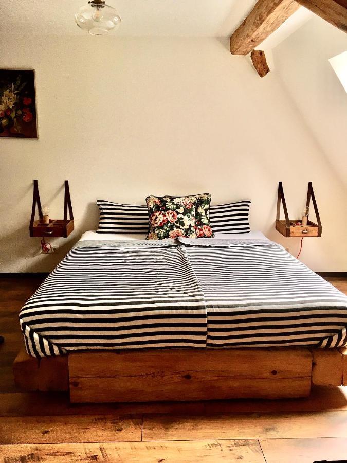 Ferienwohnung Kunst Und Kulturschuppen Hasenmuehle Kammerstein Bagian luar foto
